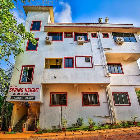 Oyo 14276 Hotel Spring Height Acaro Exterior foto